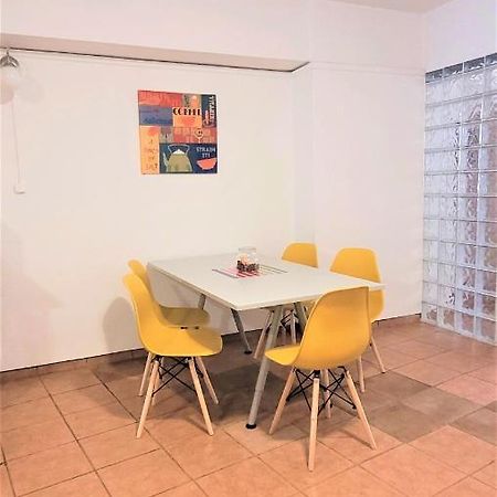 Driopon Apartment Atene Esterno foto