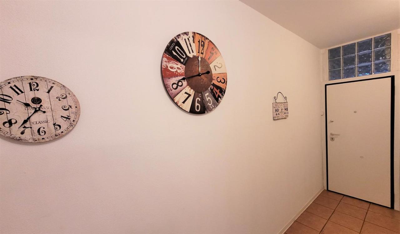 Driopon Apartment Atene Esterno foto